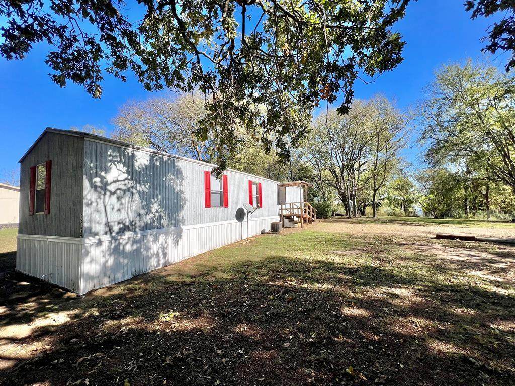 304 Wildwind Street - Photo 1