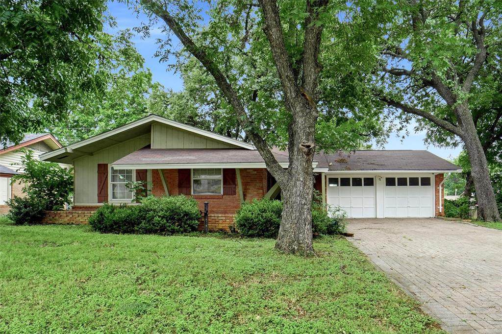 2222 Woodoak Drive - Photo 1