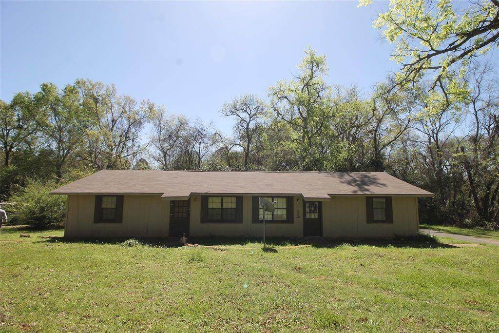 417 Myrtle Drive - Photo 1