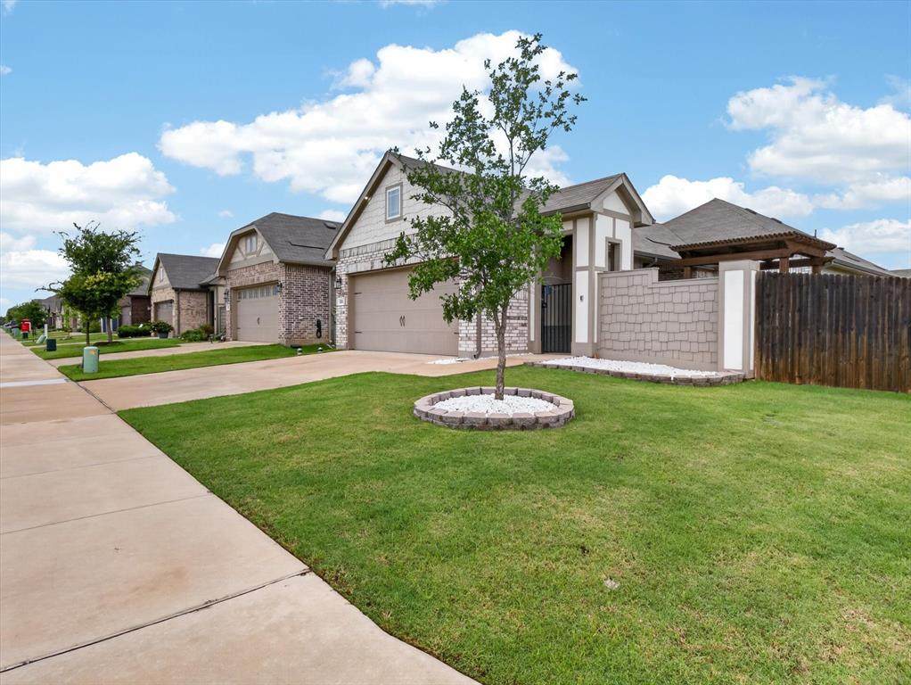 599 Concho Street - Photo 1