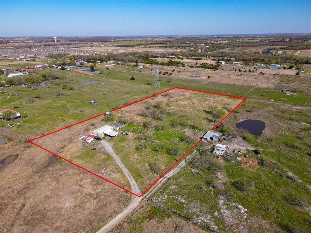 4736 County Road 2647 - Photo 1