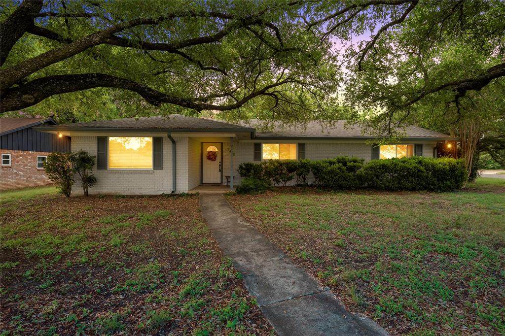 7440 Brentwood Circle - Photo 1