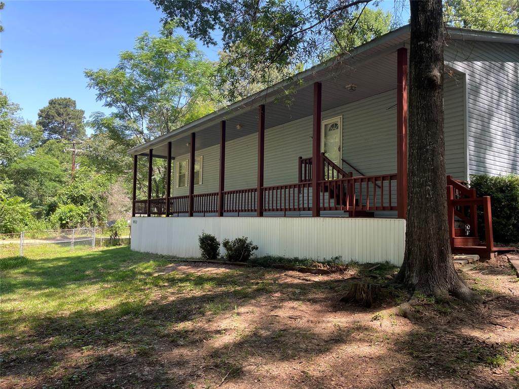 8527 East Cove Drive - Photo 1