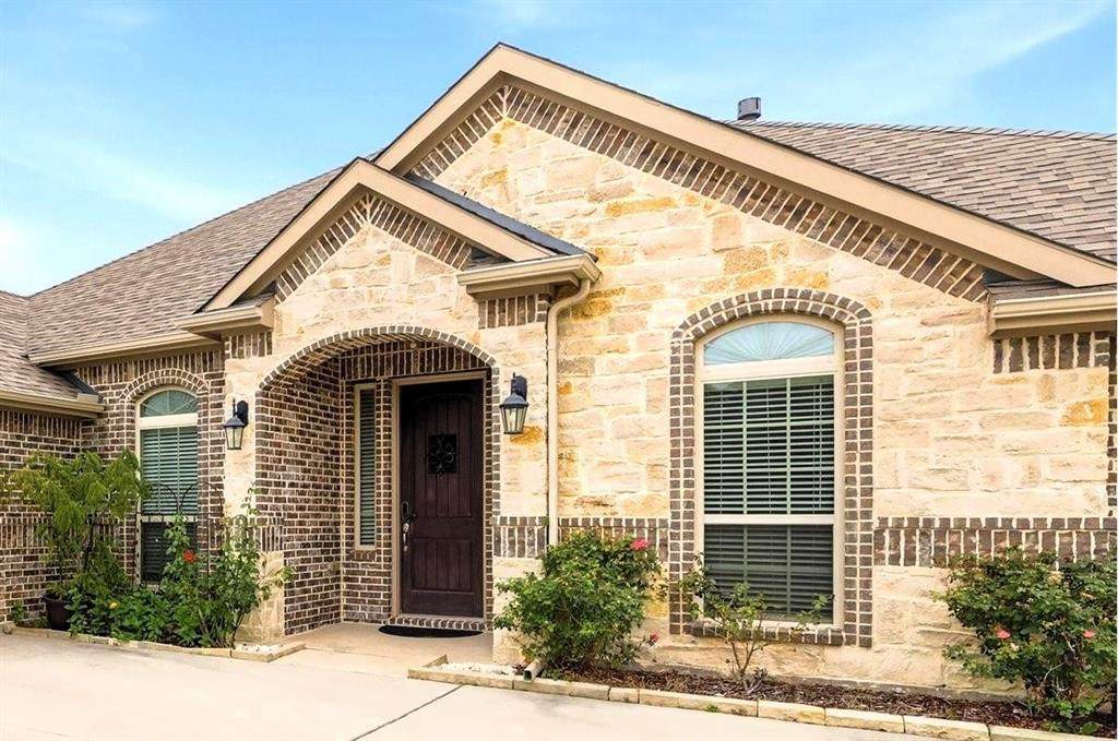 1915 Edward Drive - Photo 1