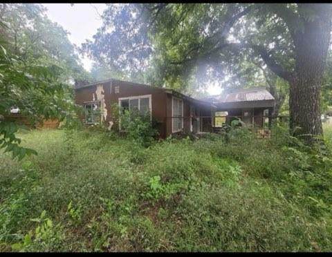 110 Ross Street - Photo 1