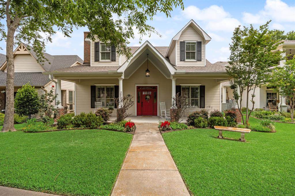895 Ivy Lane - Photo 1