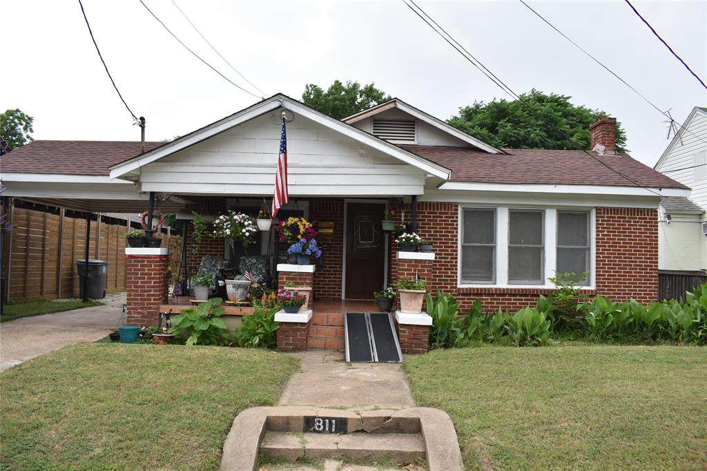 811 Buckalew Street - Photo 1