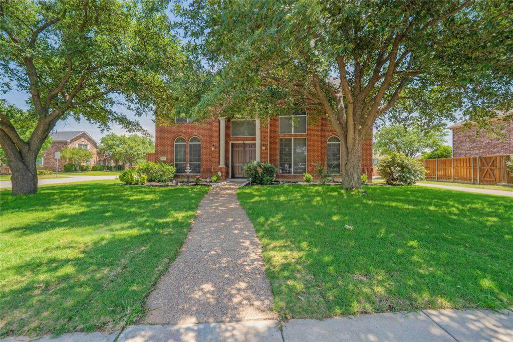 202 Brittany Drive - Photo 1
