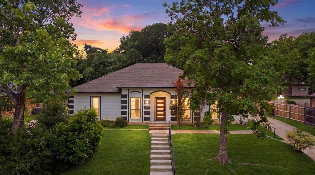237 Bradford Drive - Photo 1