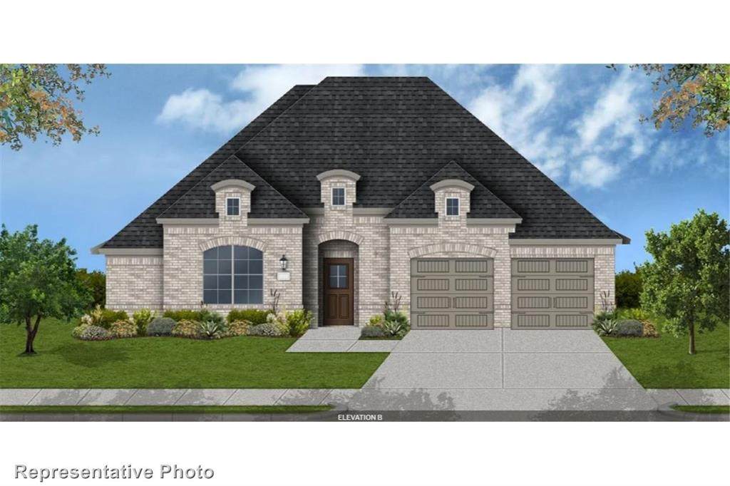 2100 Twin Oaks Drive - Photo 1