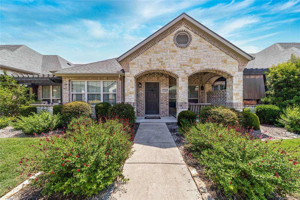 5715 Hummingbird Lane - Photo 1