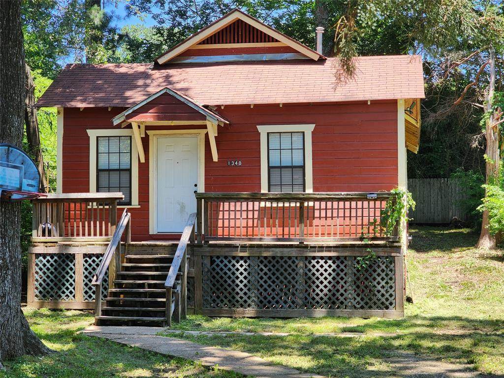 1340 Lincoln Street - Photo 1