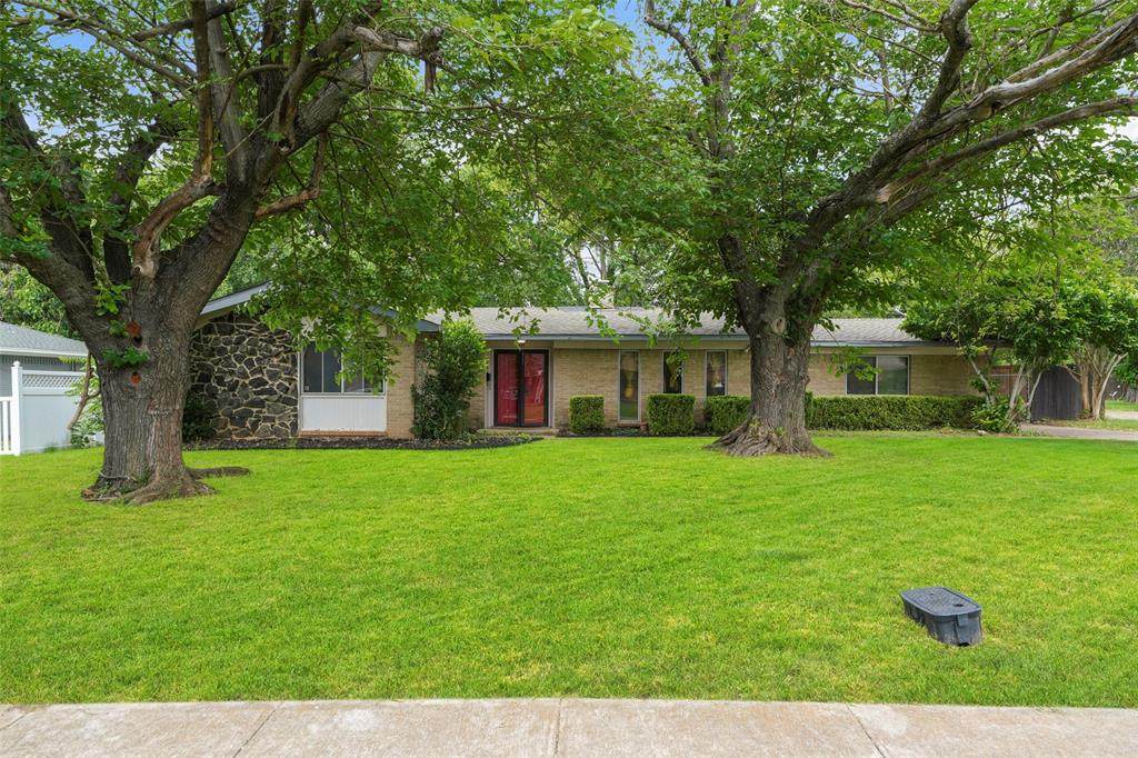 613 Misty Glen Drive - Photo 1