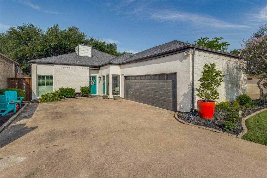 209 Oak Hill Drive - Photo 1