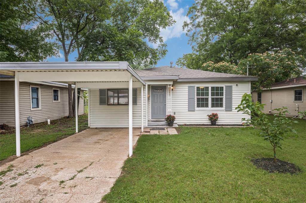 717 Small Street - Photo 1