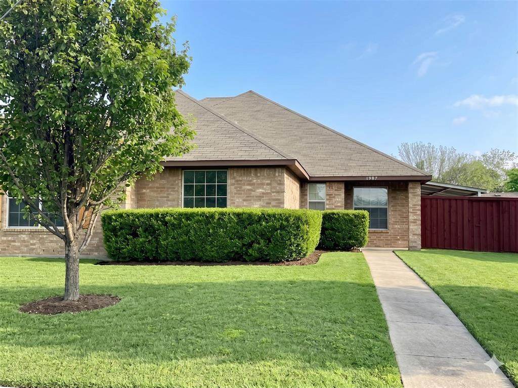 1987 Castle Drive - Photo 1
