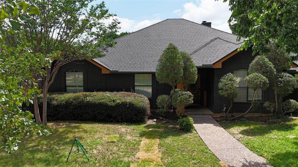 104 Creek Side Court - Photo 1