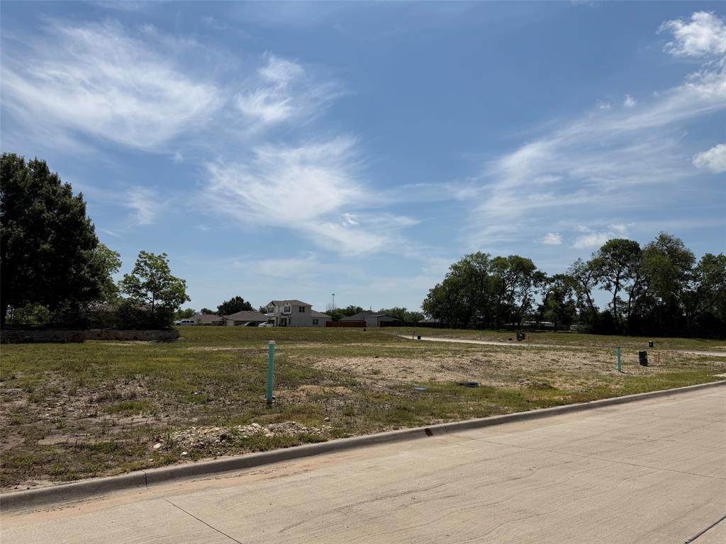 100 Choctaw Drive - Photo 1