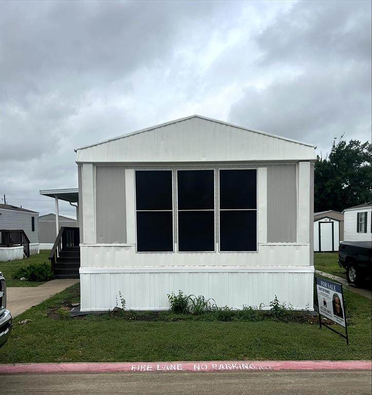 717 Byron Road - Photo 1