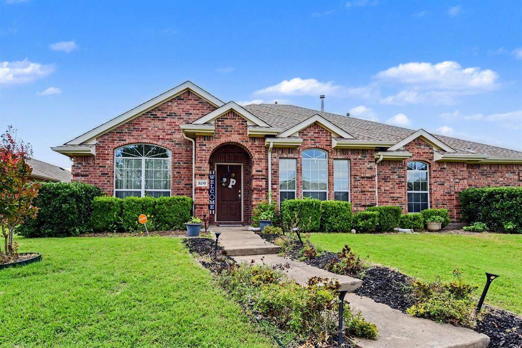 3210 Silver Springs Way - Photo 1
