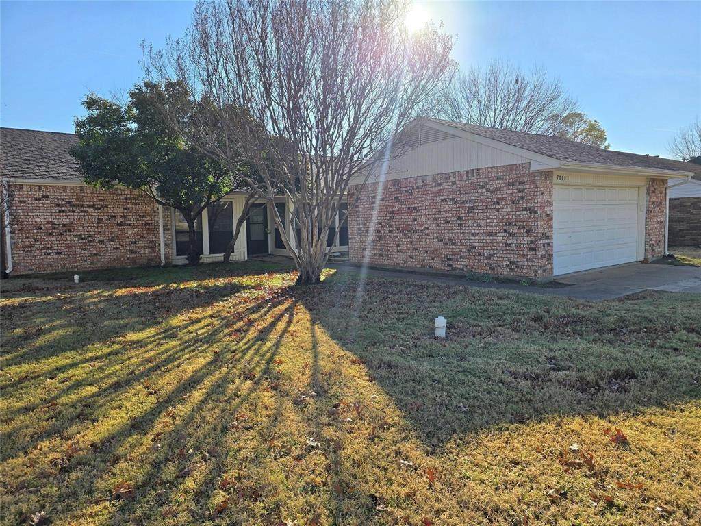 7008 Windhaven Road - Photo 1