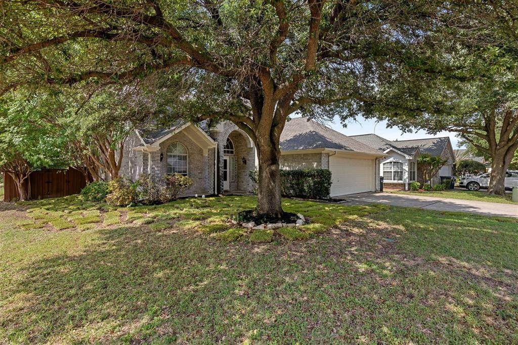 2301 Brookview Drive - Photo 1