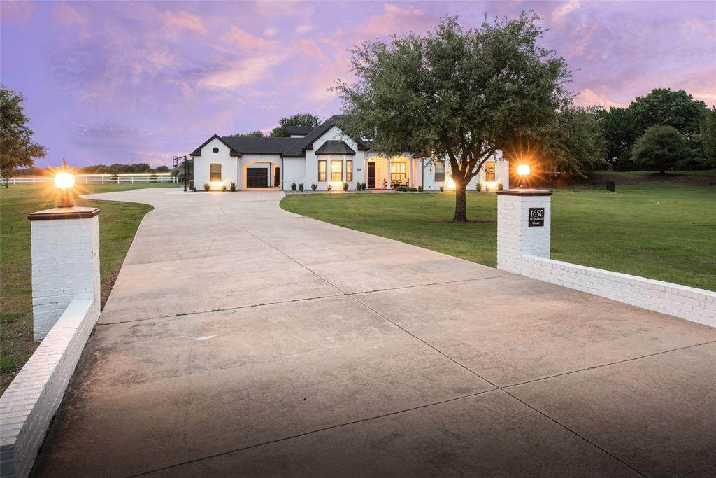 1650 Windmill Court - Photo 1