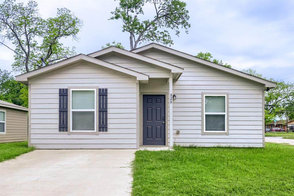 824 Pecan Avenue - Photo 1