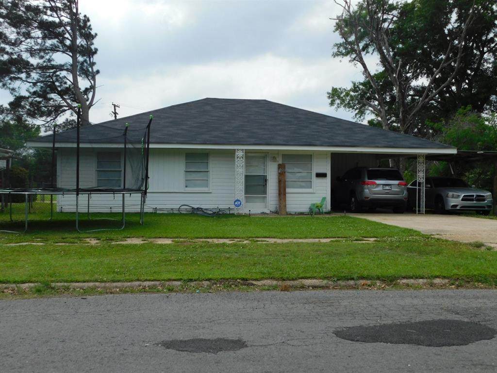 204 3rd Street - Photo 1