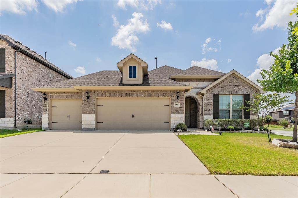 1446 White Water Way - Photo 1