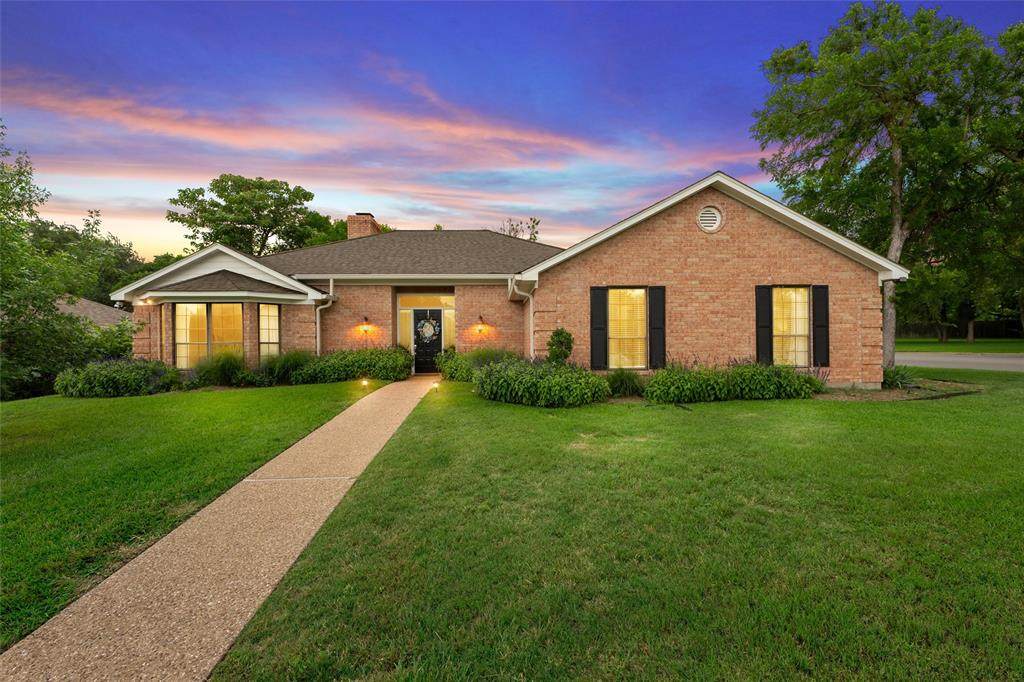 3400 Hearthwood Circle - Photo 1