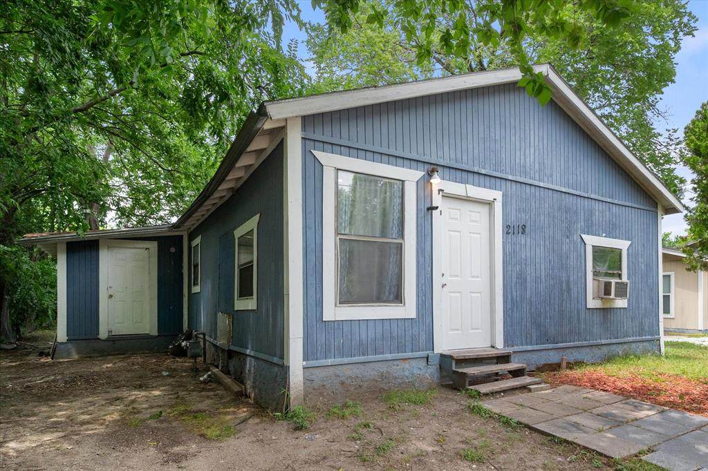 2118 12th Avenue - Photo 1