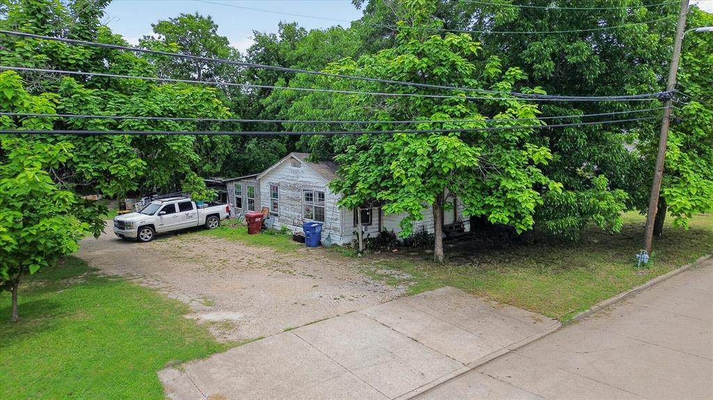 817 Main Street - Photo 1