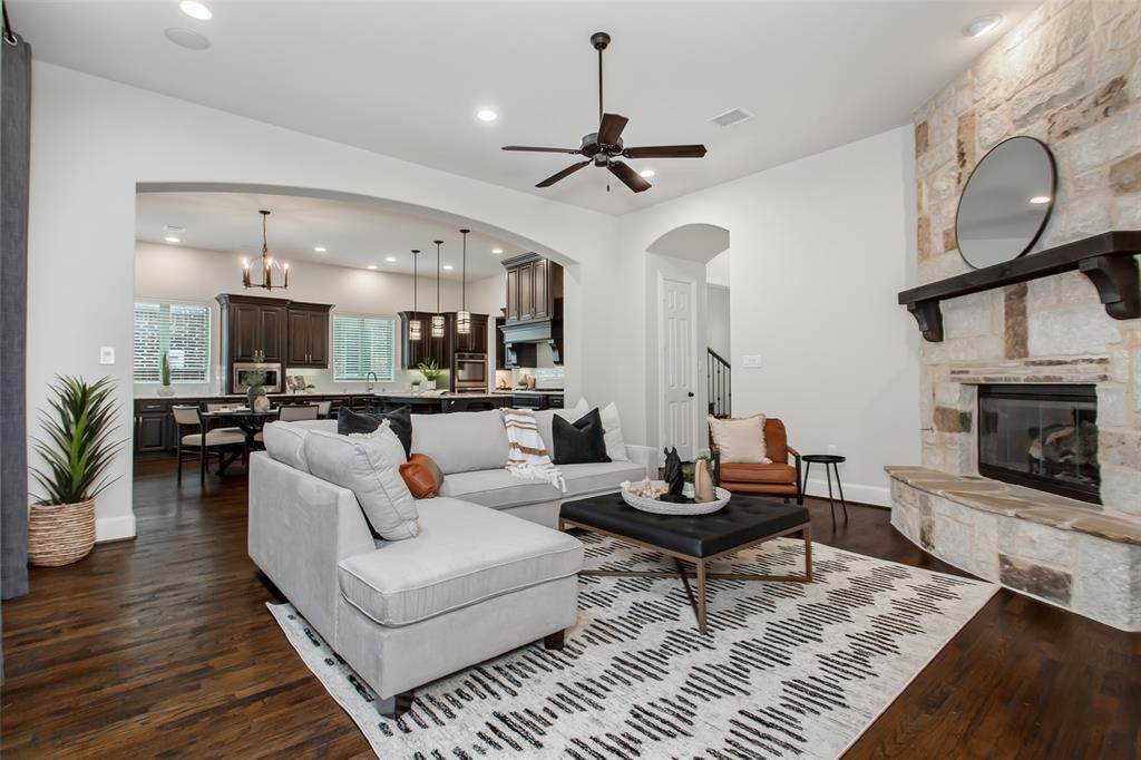 894 Starcreek Parkway - Photo 1
