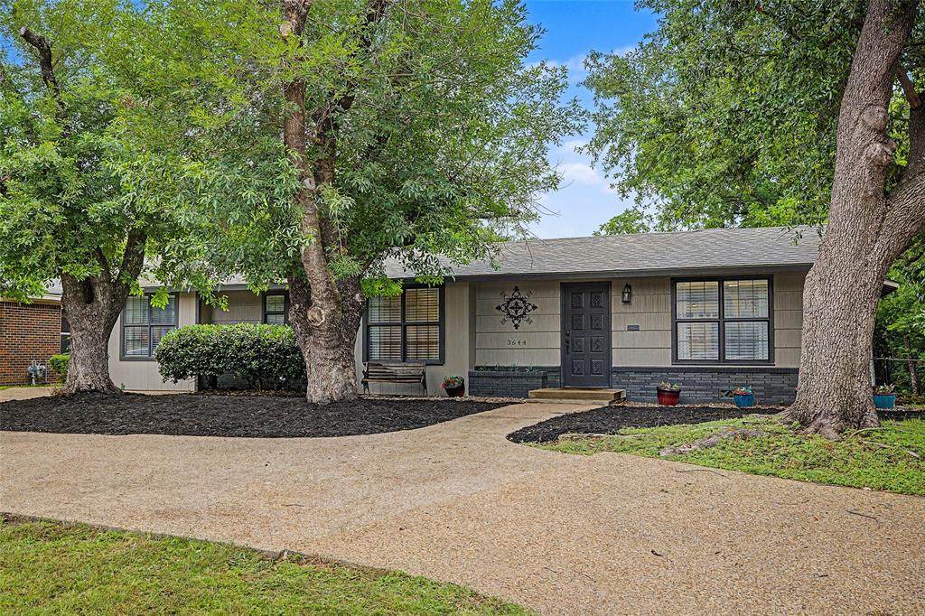3644 Seminary Drive - Photo 1