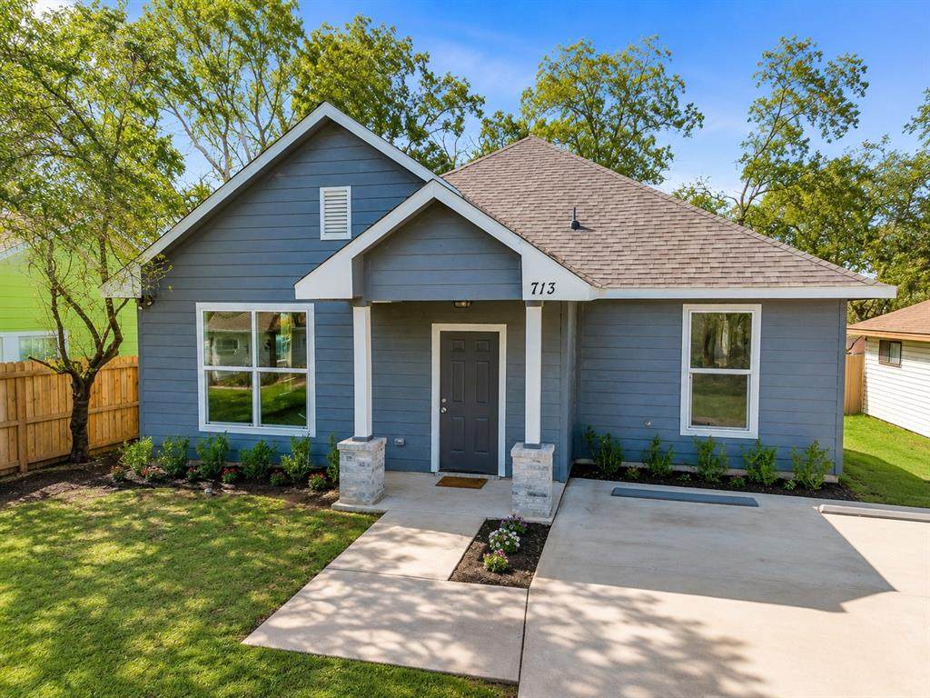 713 Wood Street - Photo 1