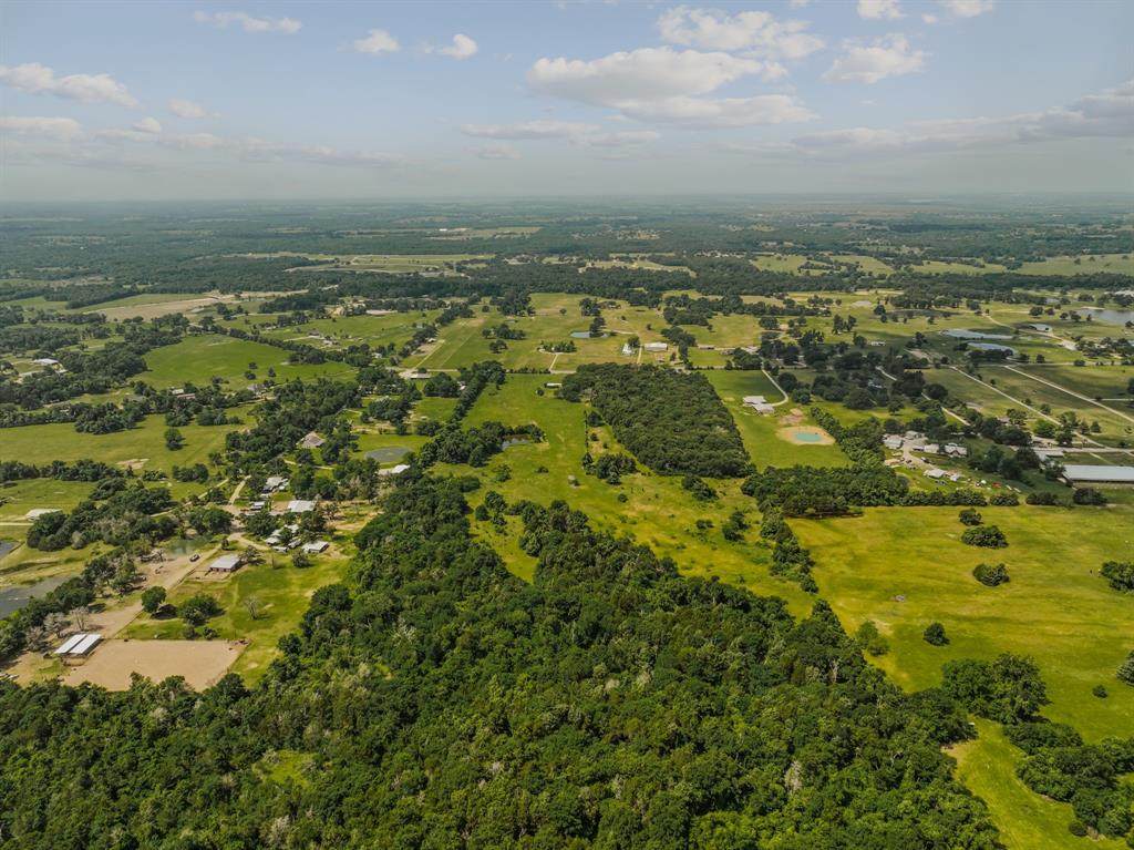 10398 Fm 429 - Photo 1