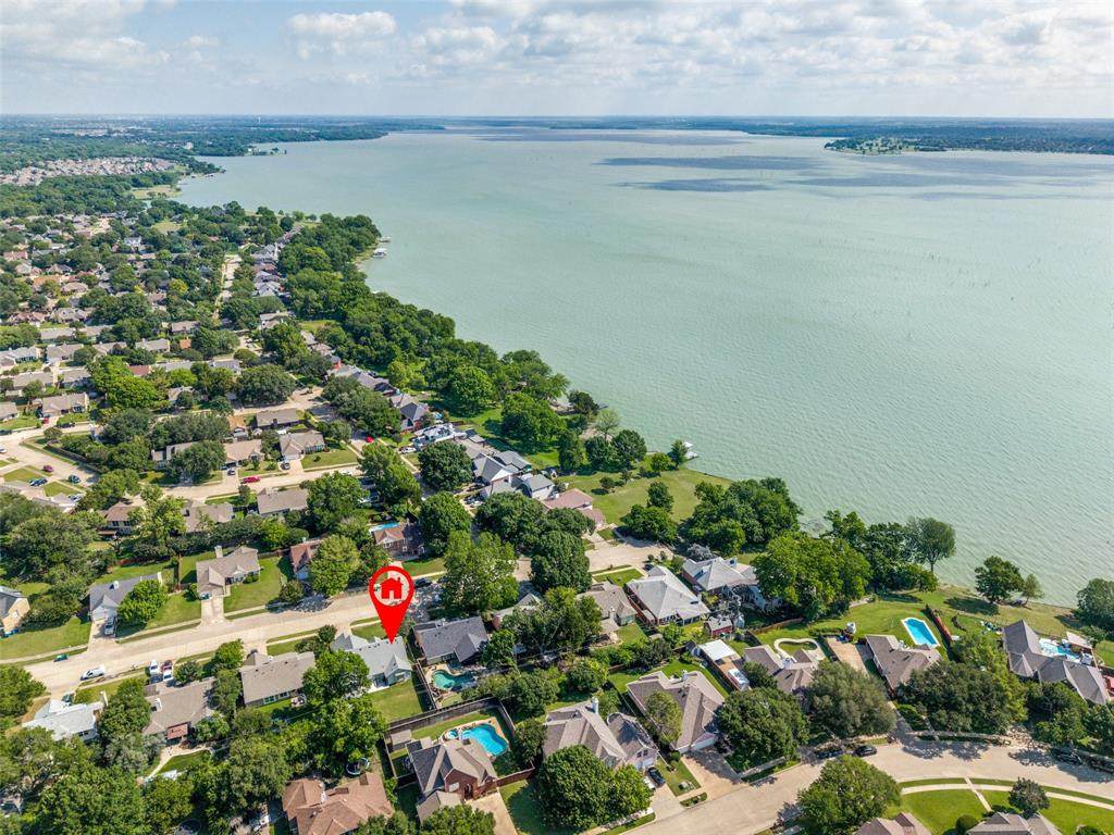 7701 Spinnaker Cove - Photo 1