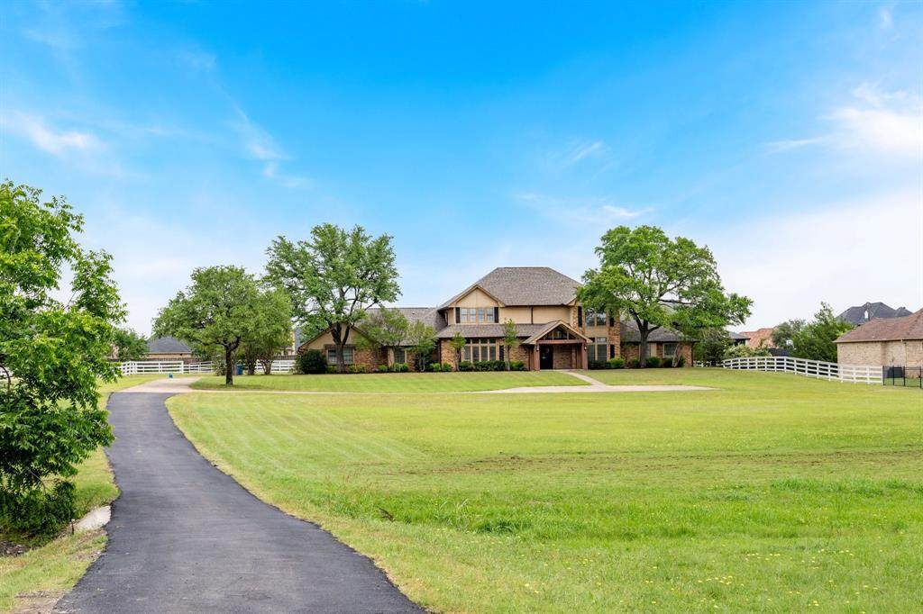915 Pleasant Run Road - Photo 1