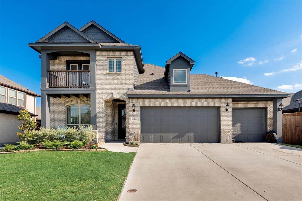 213 Roscoe Drive - Photo 1