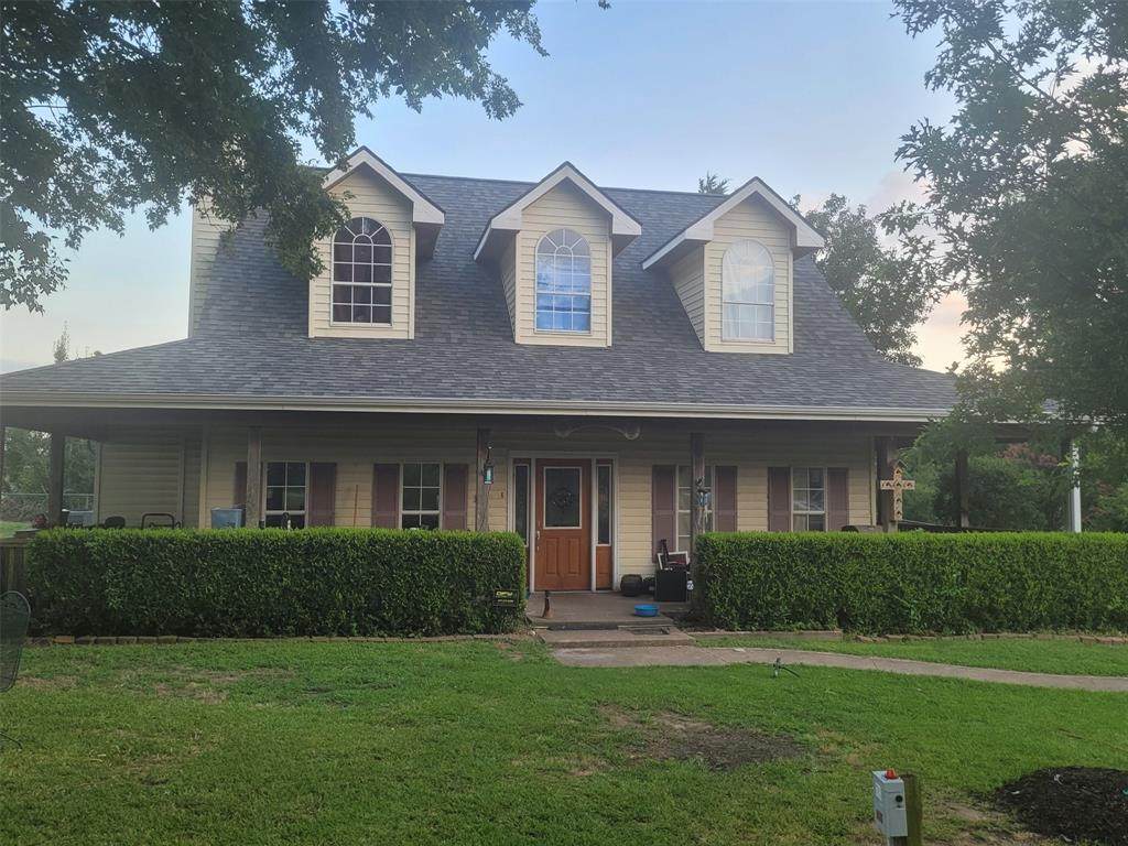 3376 Plainview Road - Photo 1