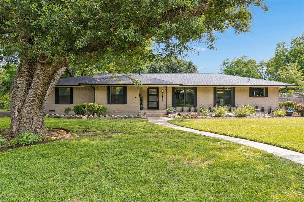 3040 Selma Lane - Photo 1