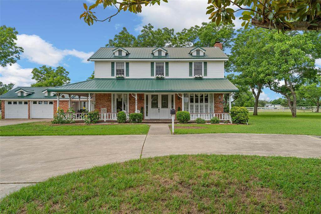 803 Stallworth - Photo 1
