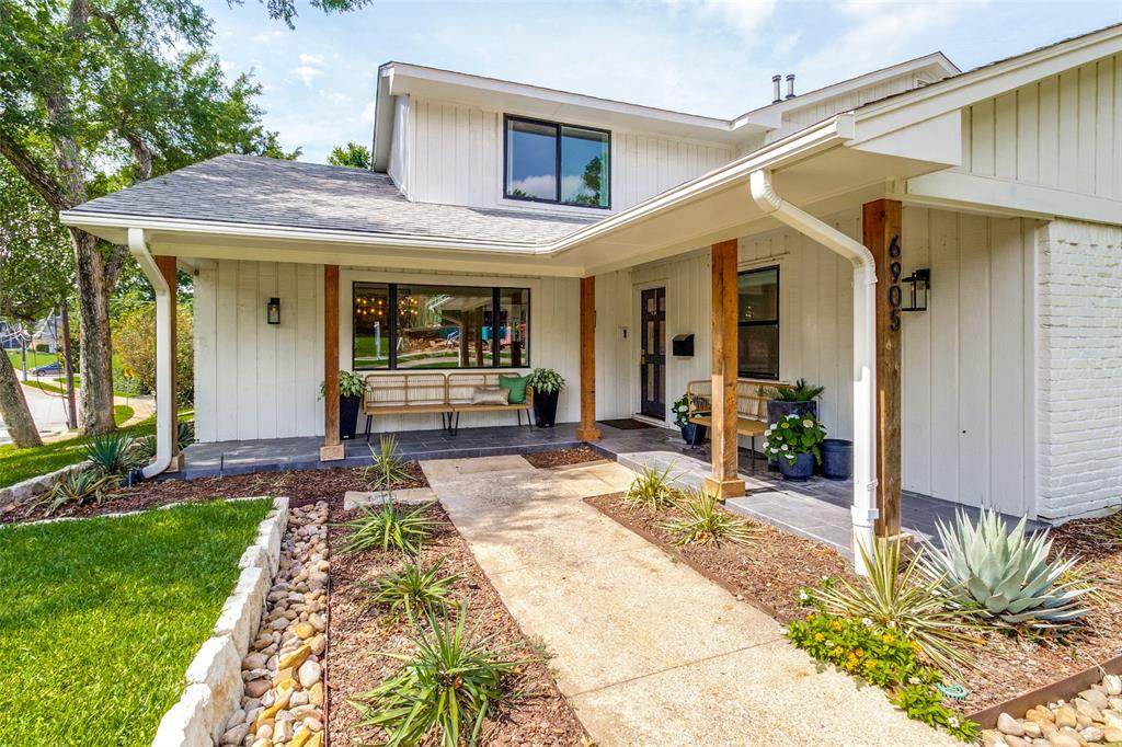 6905 Wabash Circle - Photo 1