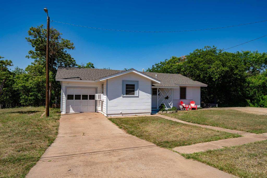 907 Hamilton Street - Photo 1