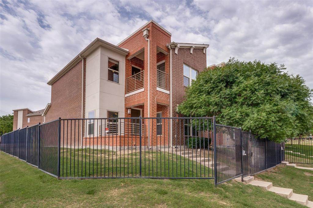 1596 Fiji Street - Photo 1