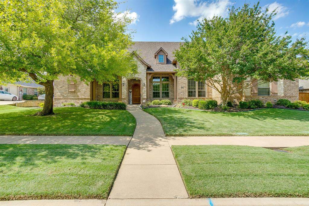 216 Williamsburg Lane - Photo 1
