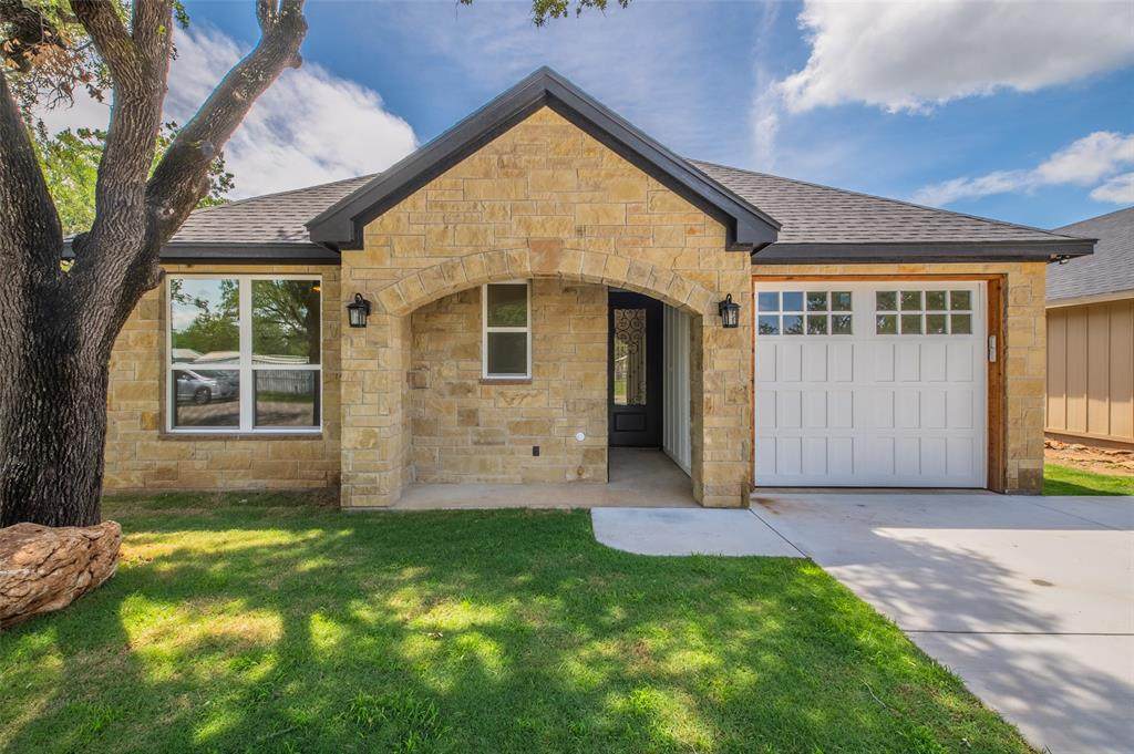 2719 Sycamore Court - Photo 1