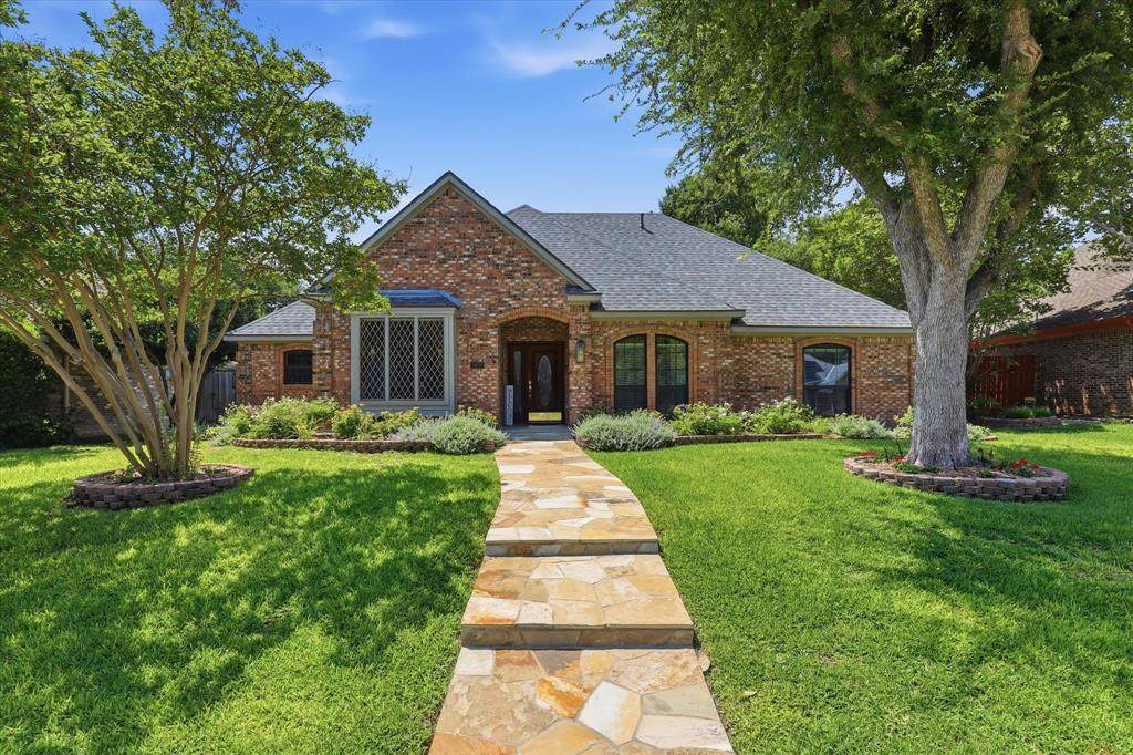 3400 Steven Drive - Photo 1