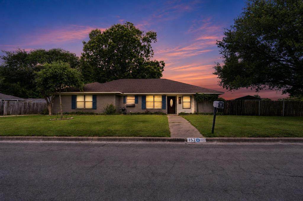 152 Marylee Drive - Photo 1